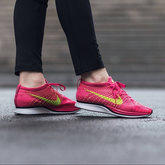 nike flyknit racer fireberry